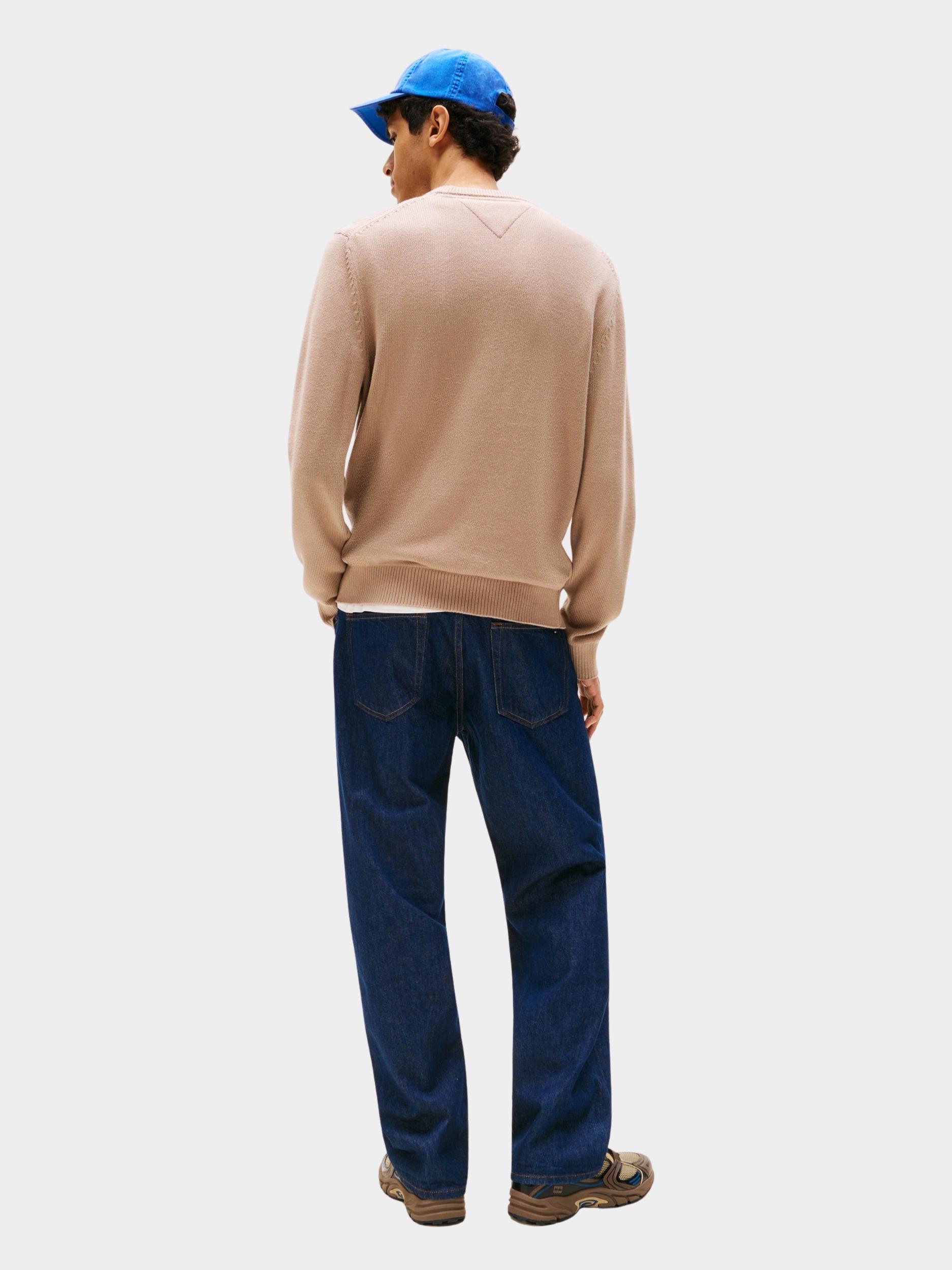 Tommy Jeans Pullover Bruin TJM SLIM ESS SWEATER EXT DM0DM21787/GVP