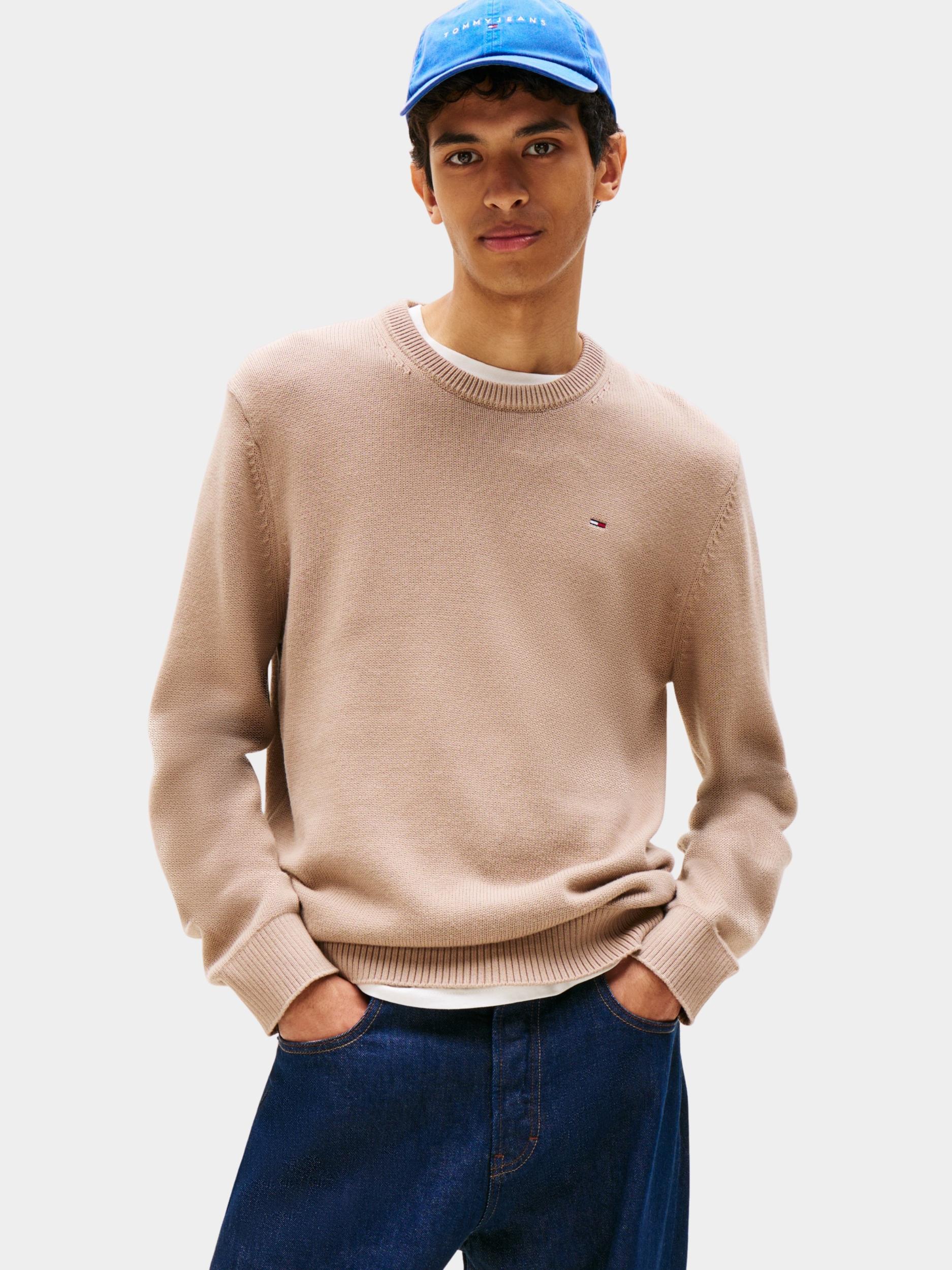 Tommy Jeans Pullover Bruin TJM SLIM ESS SWEATER EXT DM0DM21787/GVP