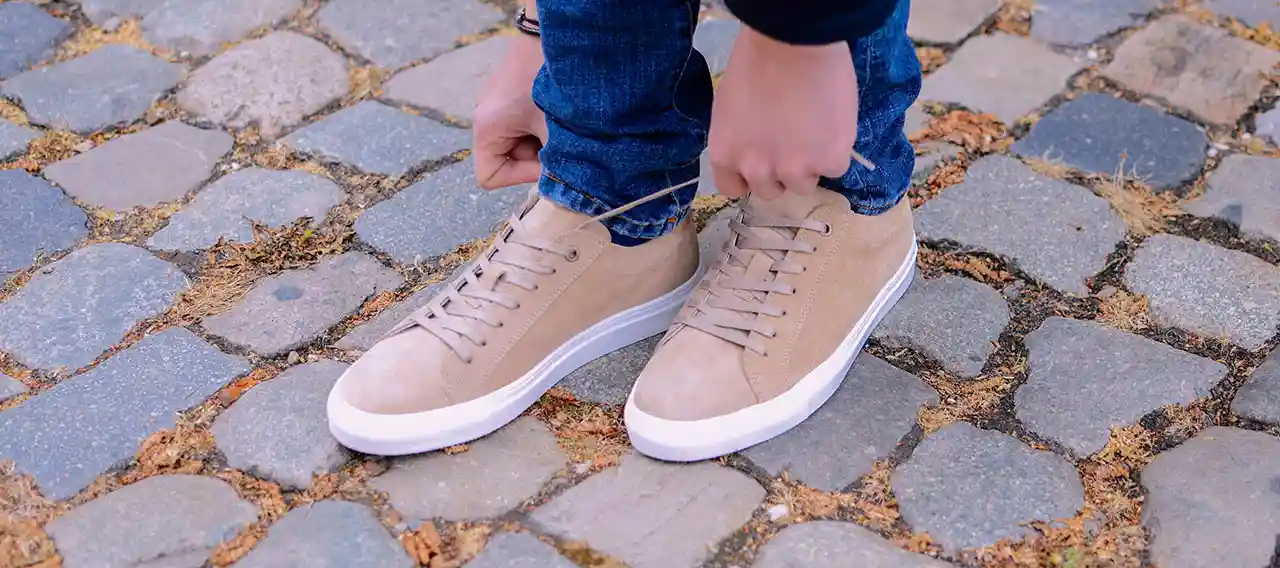Header foto schoenen van maart