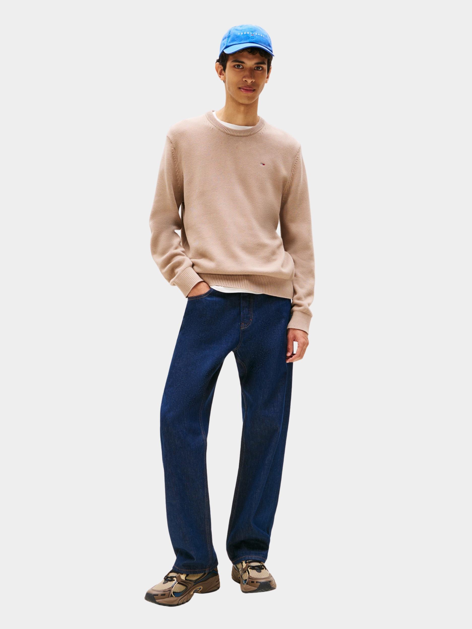 Tommy Jeans Pullover Bruin TJM SLIM ESS SWEATER EXT DM0DM21787/GVP